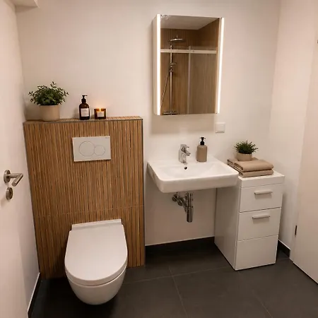 Moderne Terrassenwohnung Mit Privatem Eingang * Ennepetal
